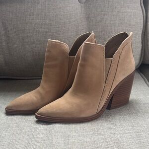 Worn once! Vince Camuto Gradina boots booties shoes